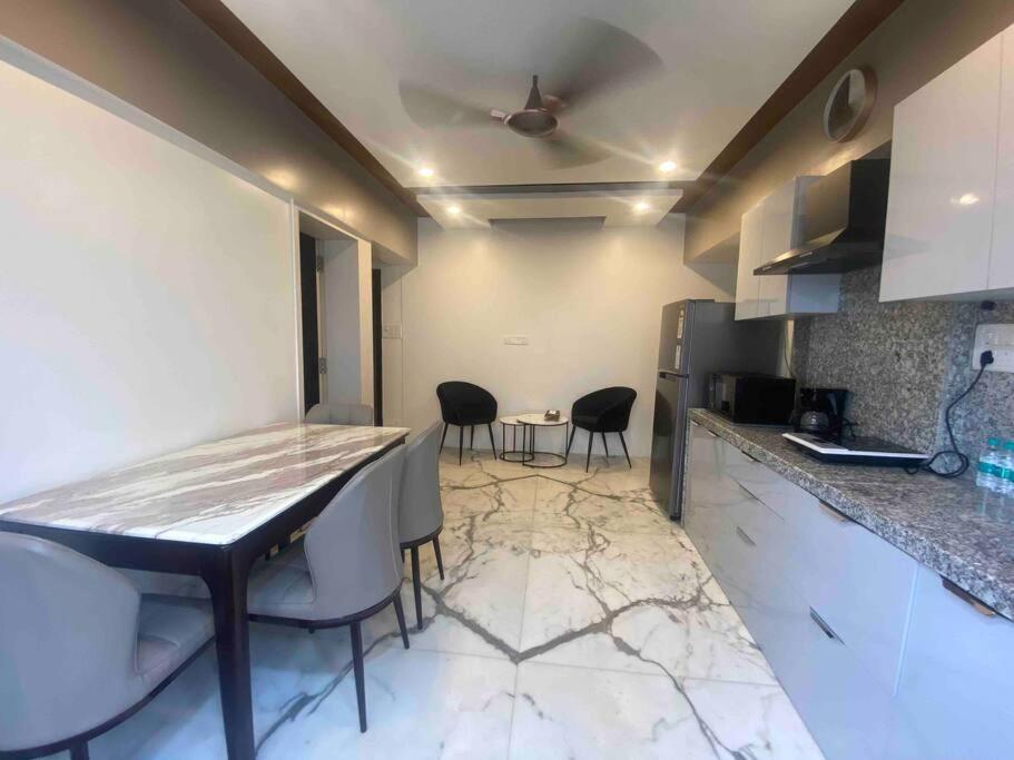 Apartamento Bandra'S Prime Luxurious 2 Bhk Bombay Exterior foto